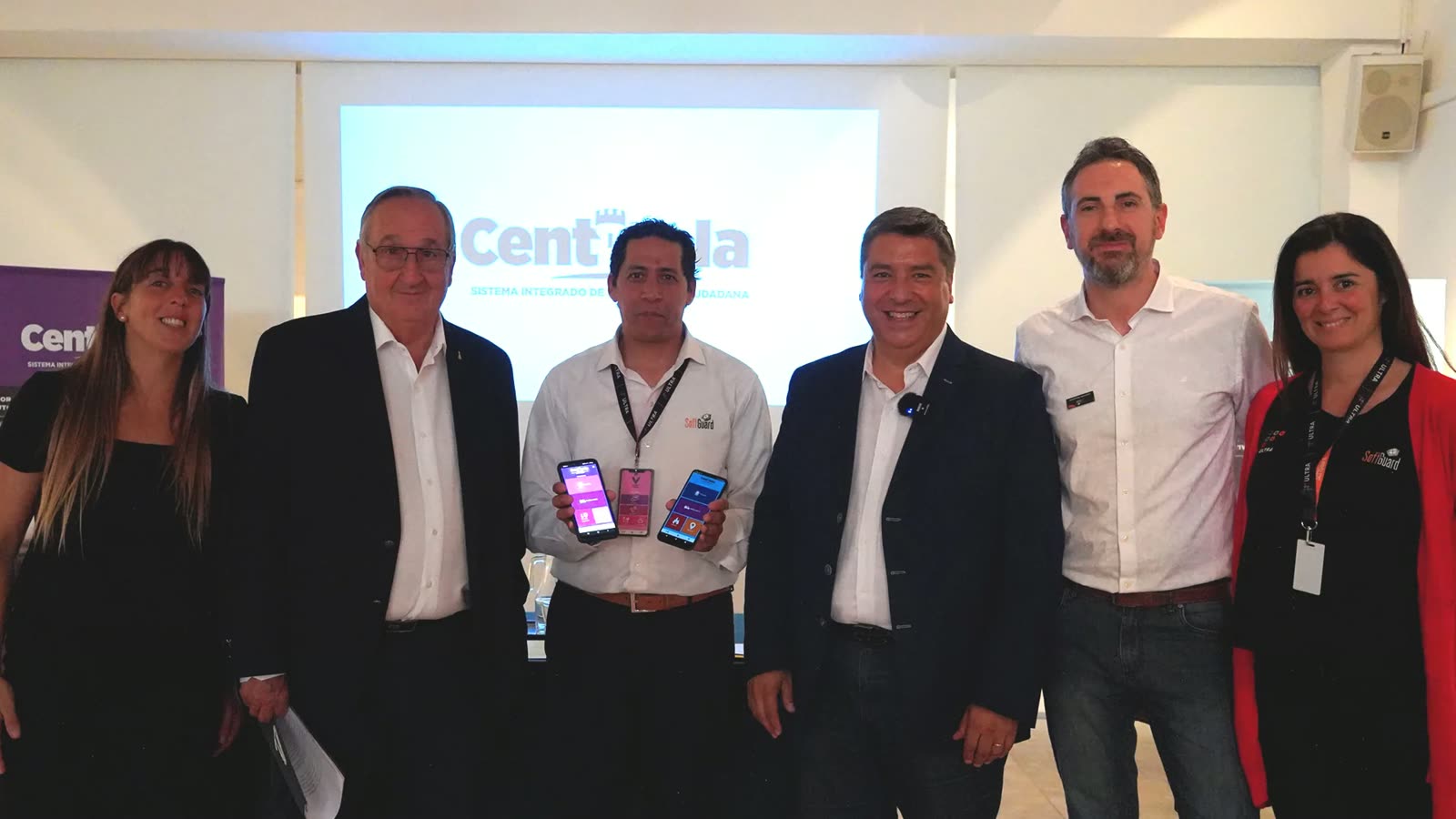 Equipo participante del lanzamiento de Centinela