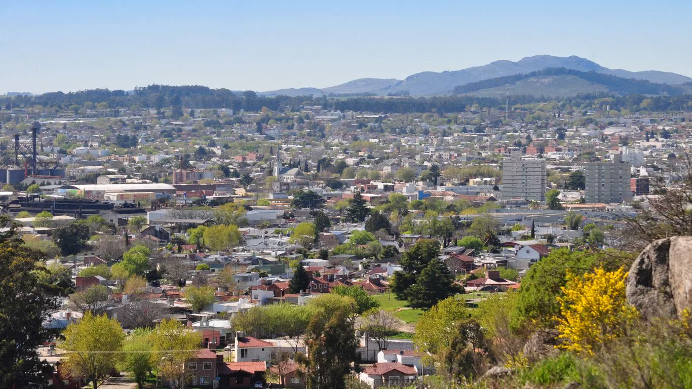 Vista panorámica de la ciudad de Tandil y sus sierras