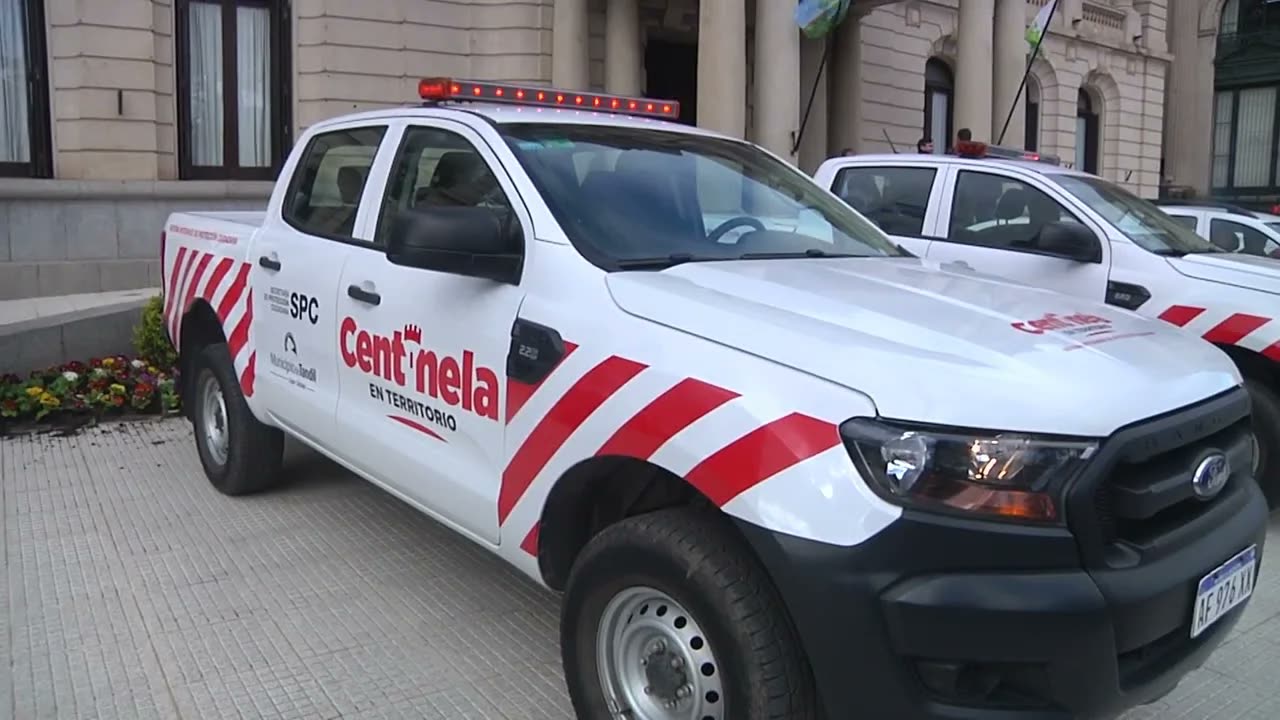 Móviles de Centinela en Territorio durante la presentación del programa